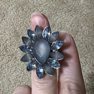 Blue gemstone stretch ring